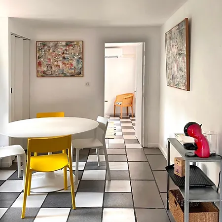 Arvor Indépendant En Bas De Maison * Cannes