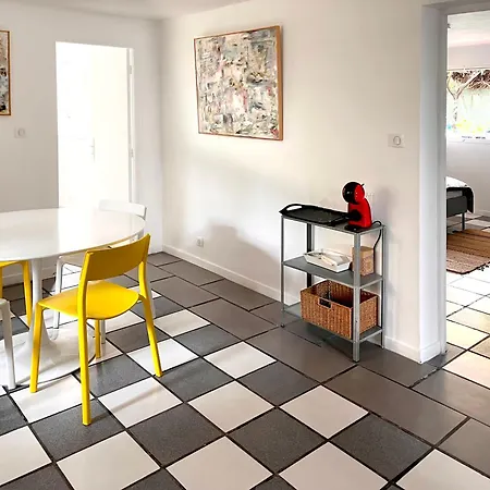 Arvor Indépendant En Bas De Maison Appartement *